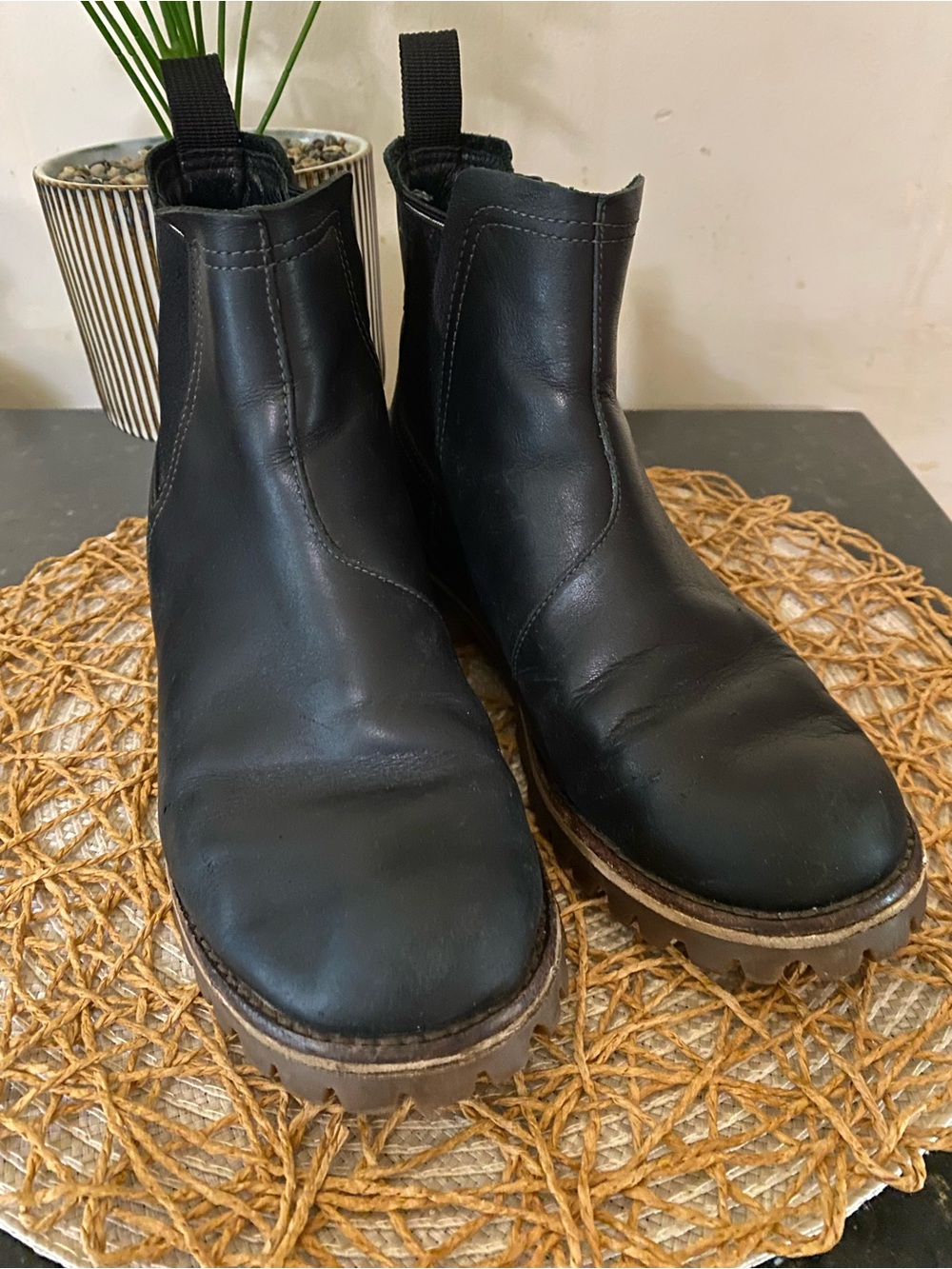 Women’s Chaco Fields Leather Chelsea Boots